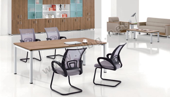 點(diǎn)擊查看商品:會議桌