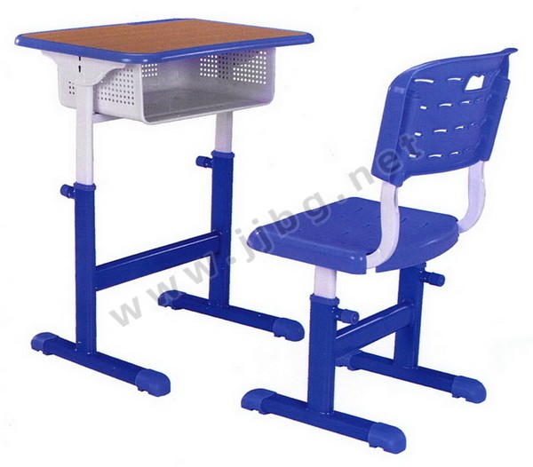 點擊查看商品:課桌椅